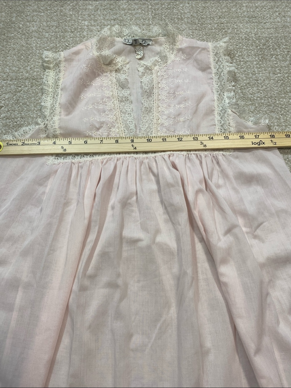 Vintage Christian Dior Lingerie Pink Lace Coquette Long Nightgown 70s 80s Size S - Picture 11 of 16